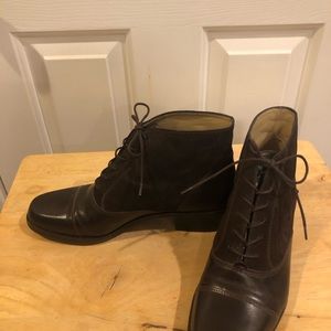 Pappagallo brand, dark brown leather/suede, short boots. Size 8-1/2M.